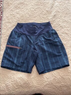 Shredly Limitless 7" Stretch Waistband Shorts